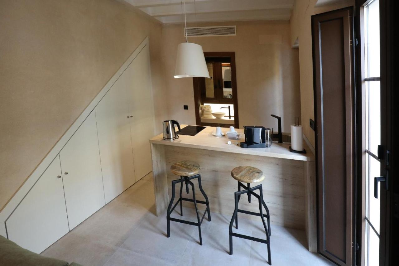 Casa Senorial Del Siglo XVIII Aparthotel Sevilla Bagian luar foto