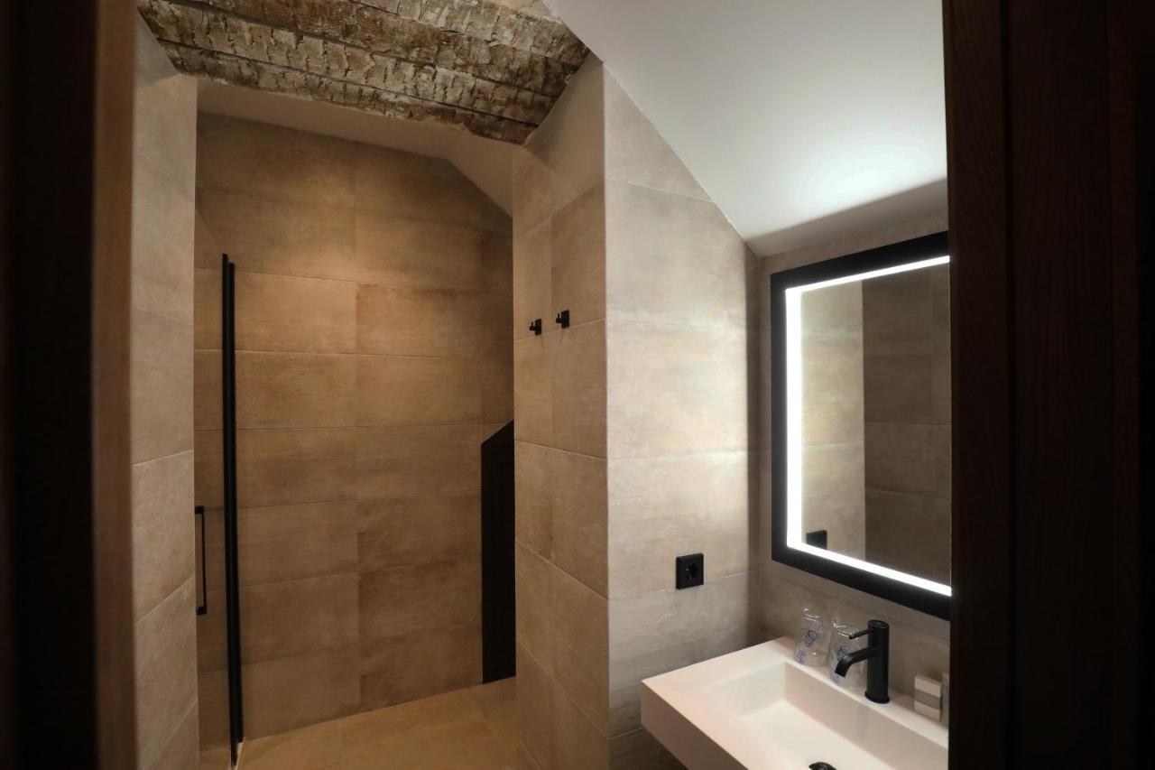 Casa Senorial Del Siglo XVIII Aparthotel Sevilla Bagian luar foto