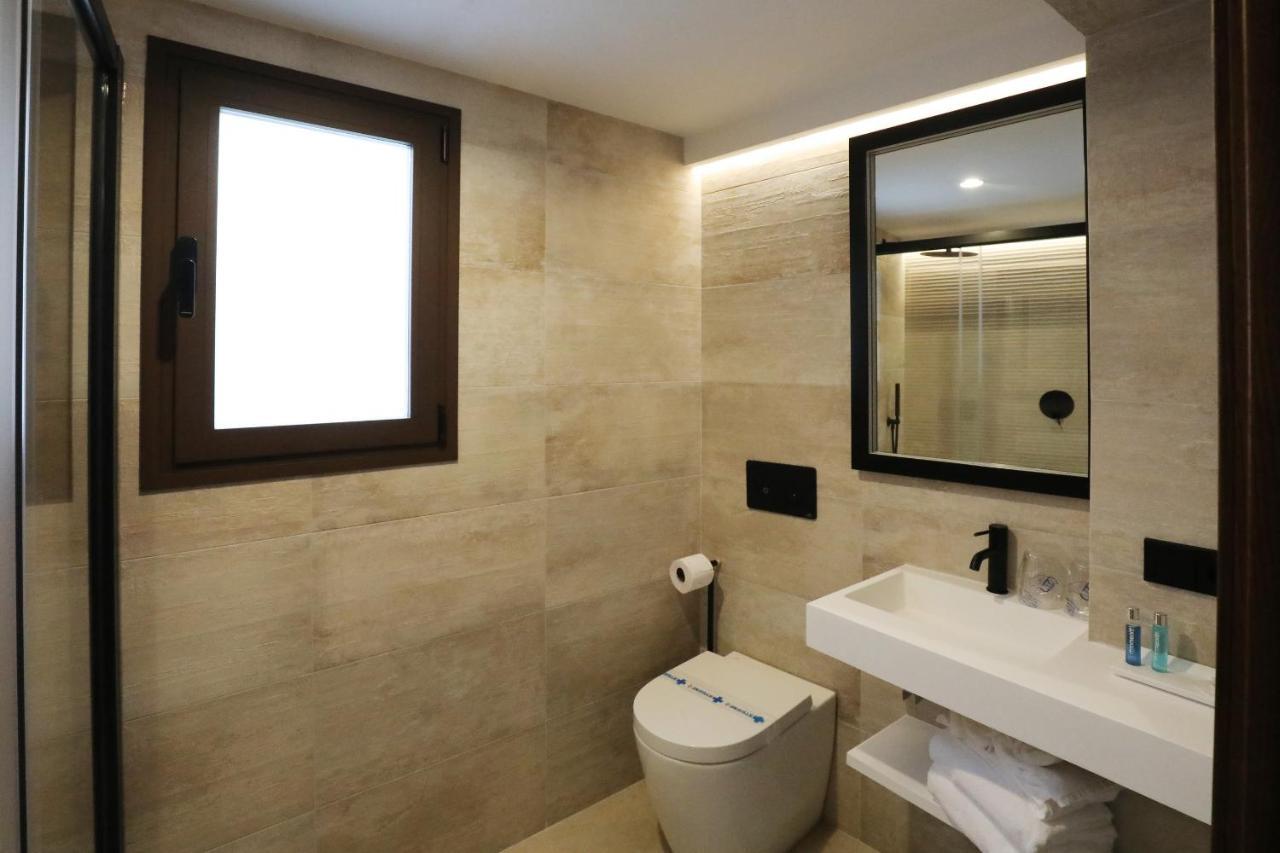 Casa Senorial Del Siglo XVIII Aparthotel Sevilla Bagian luar foto