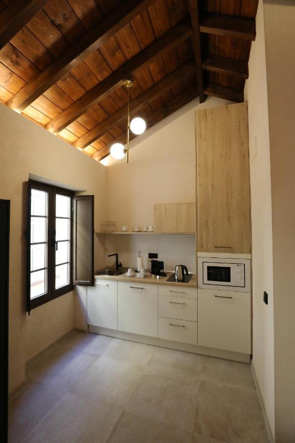 Casa Senorial Del Siglo XVIII Aparthotel Sevilla Bagian luar foto