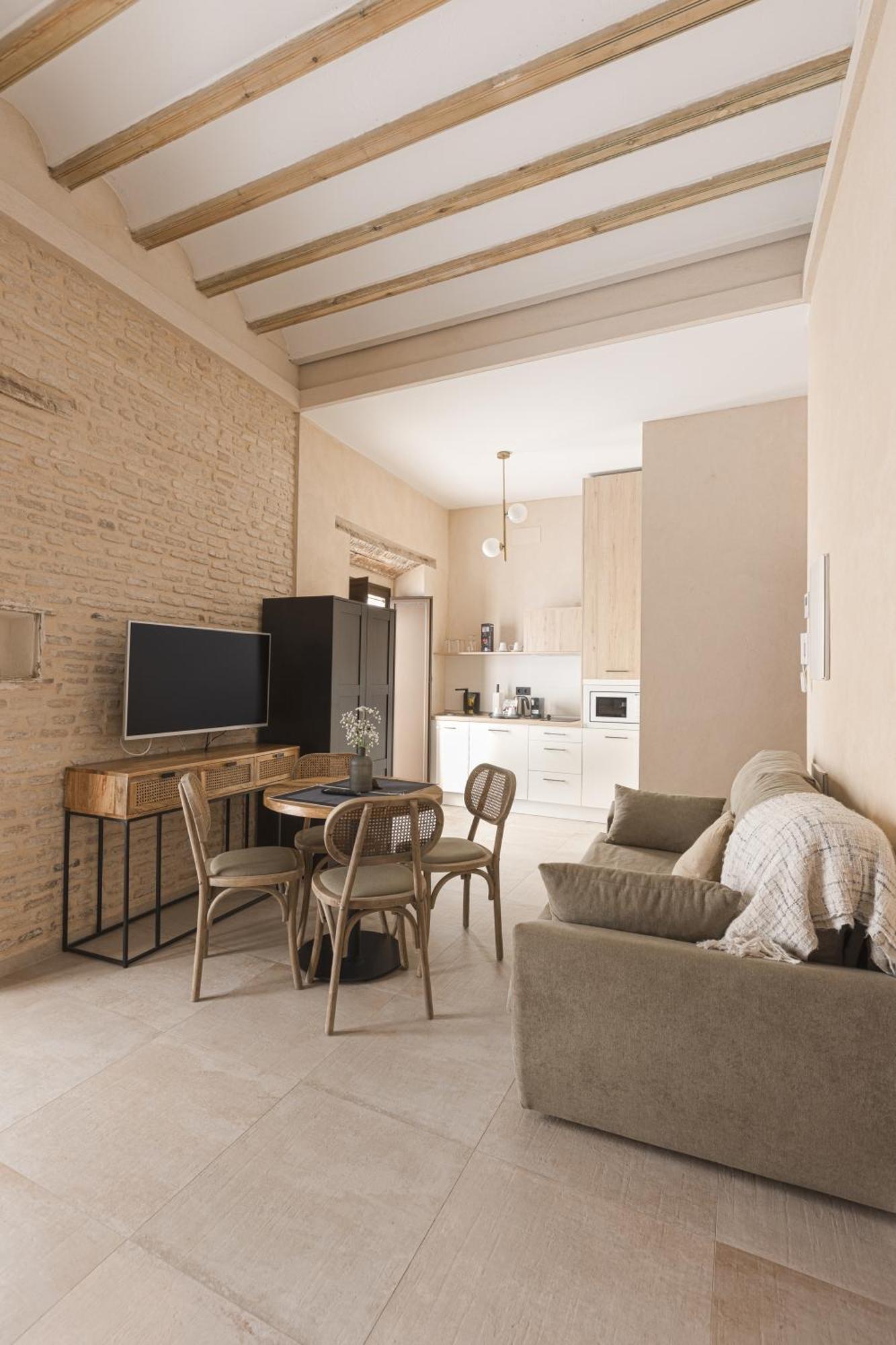 Casa Senorial Del Siglo XVIII Aparthotel Sevilla Bagian luar foto